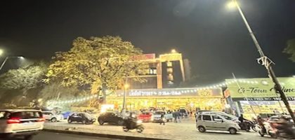 Premium Wine Guide at G-Town Wines Gurgaon